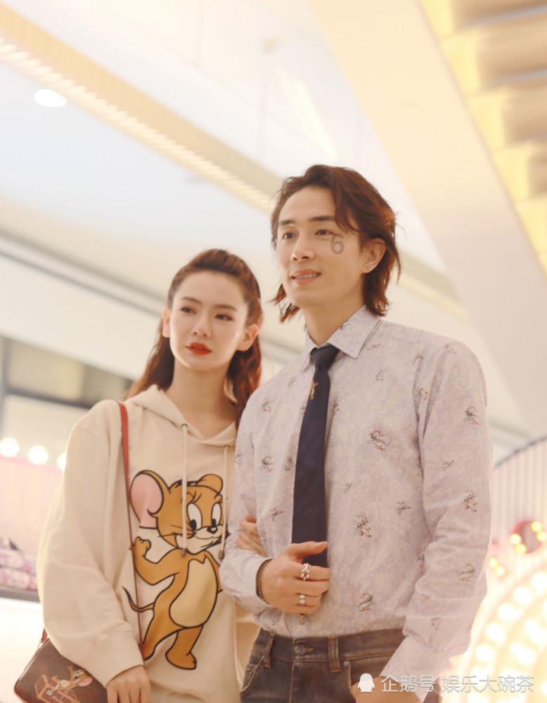 超可爱啦啦队女生